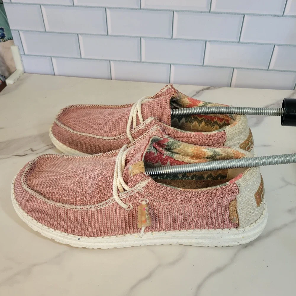 Hey Dude Wally Sox Redwood Mens Size 9 Slip On Loafers 112476855 Pink Casual